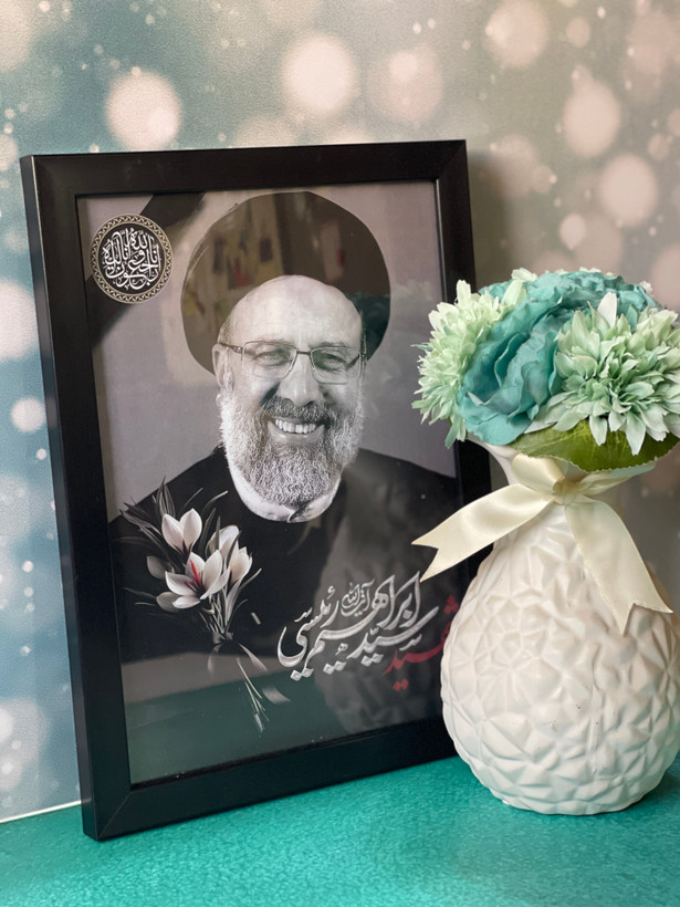 قاب عکس شهید جمهور